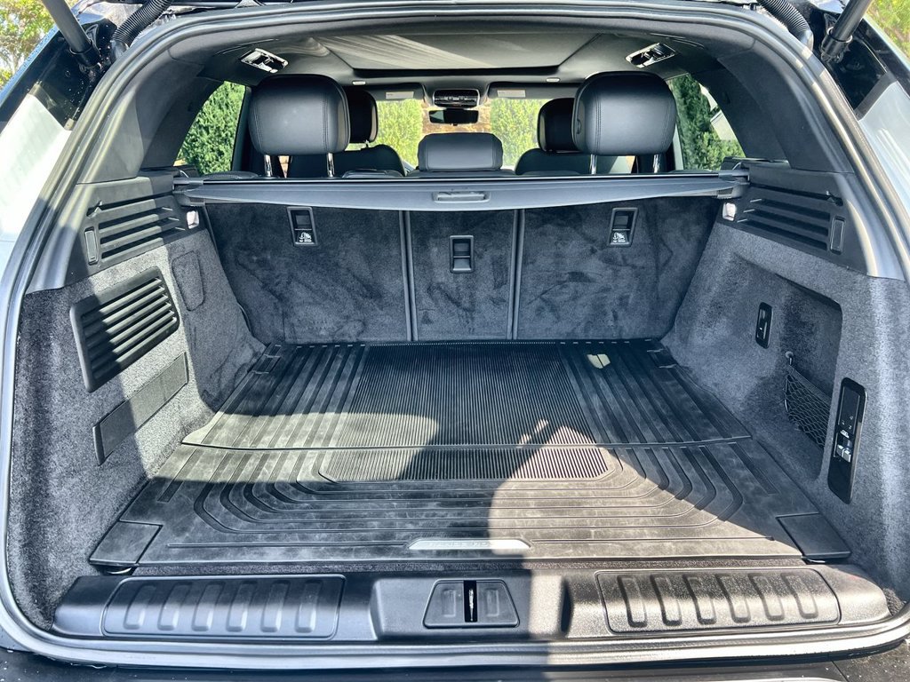 Certified 2023 Land Rover Range Rover Sport SE Dynamic AWD/4WD image 18