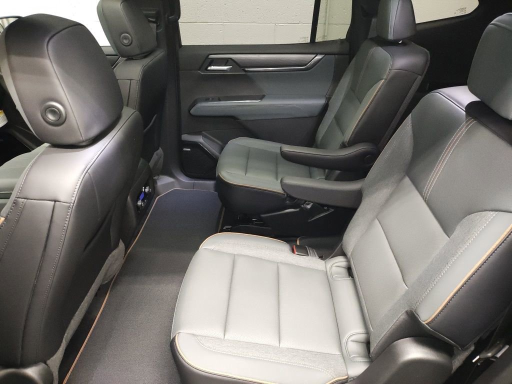 New 2026 GMC Acadia AT4 w/ Super Cruise Package image 28