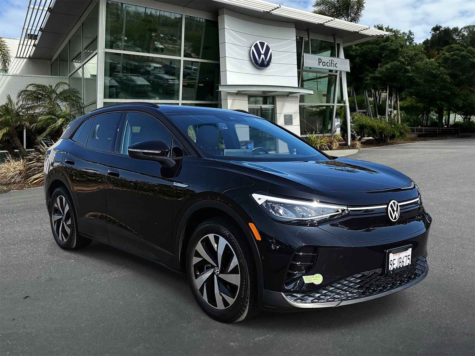 Certified 2023 Volkswagen ID.4 Pro image 3