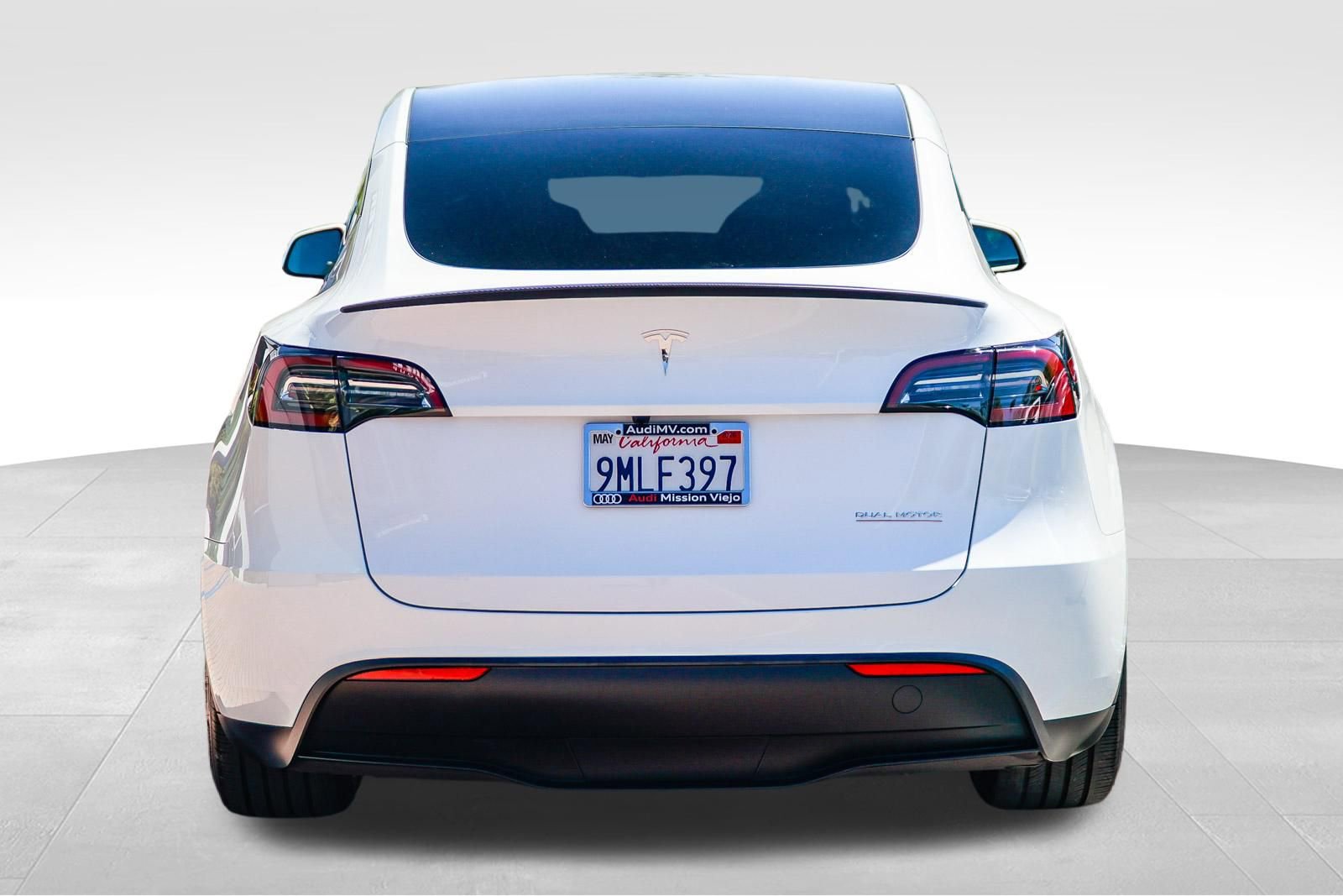 Used 2024 Tesla Model Y Performance image 5