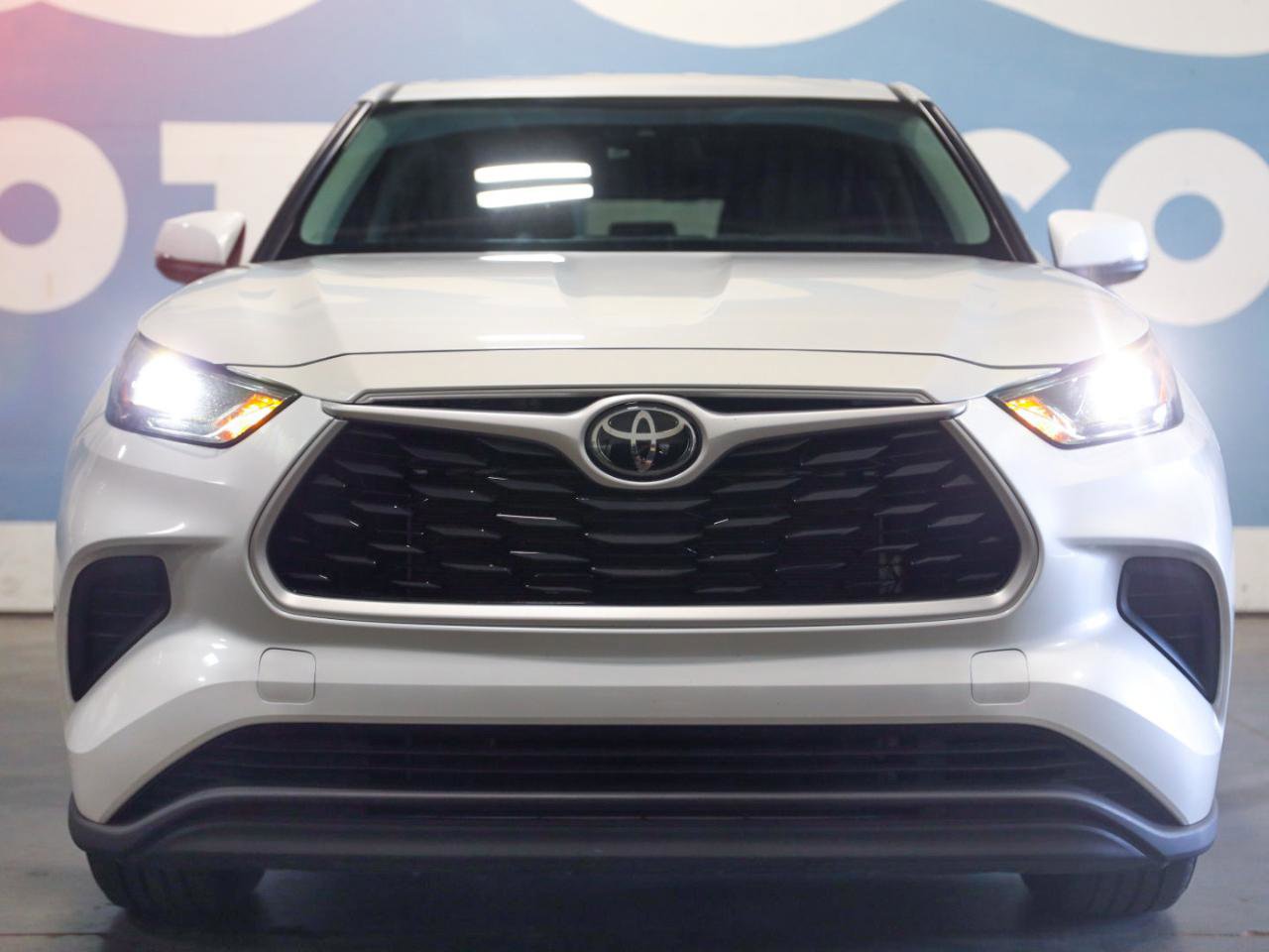 Used 2022 Toyota Highlander L image 6
