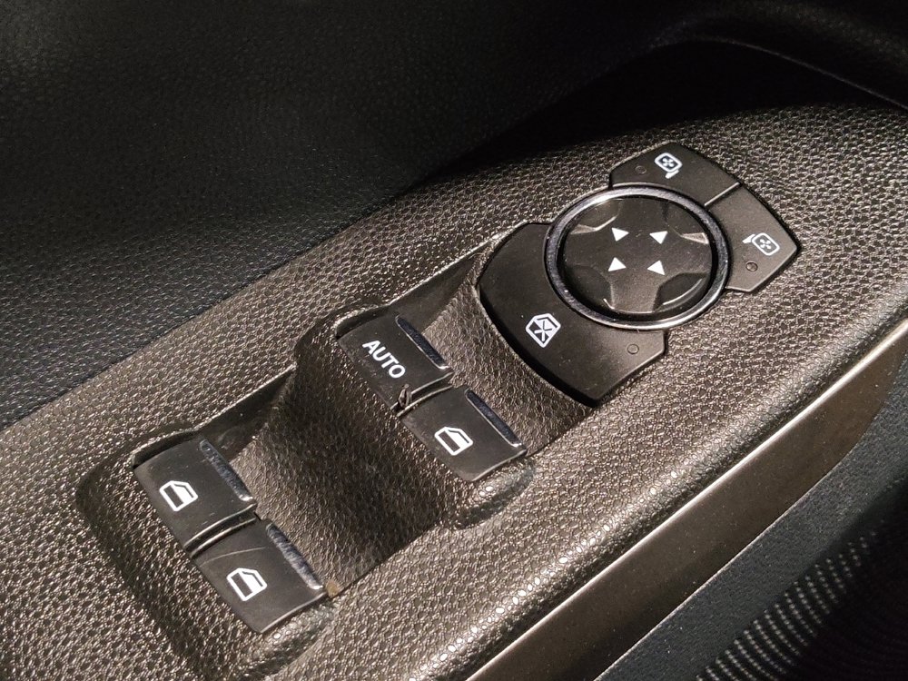 Used 2020 Ford EcoSport SE w/ SE Convenience Package image 27