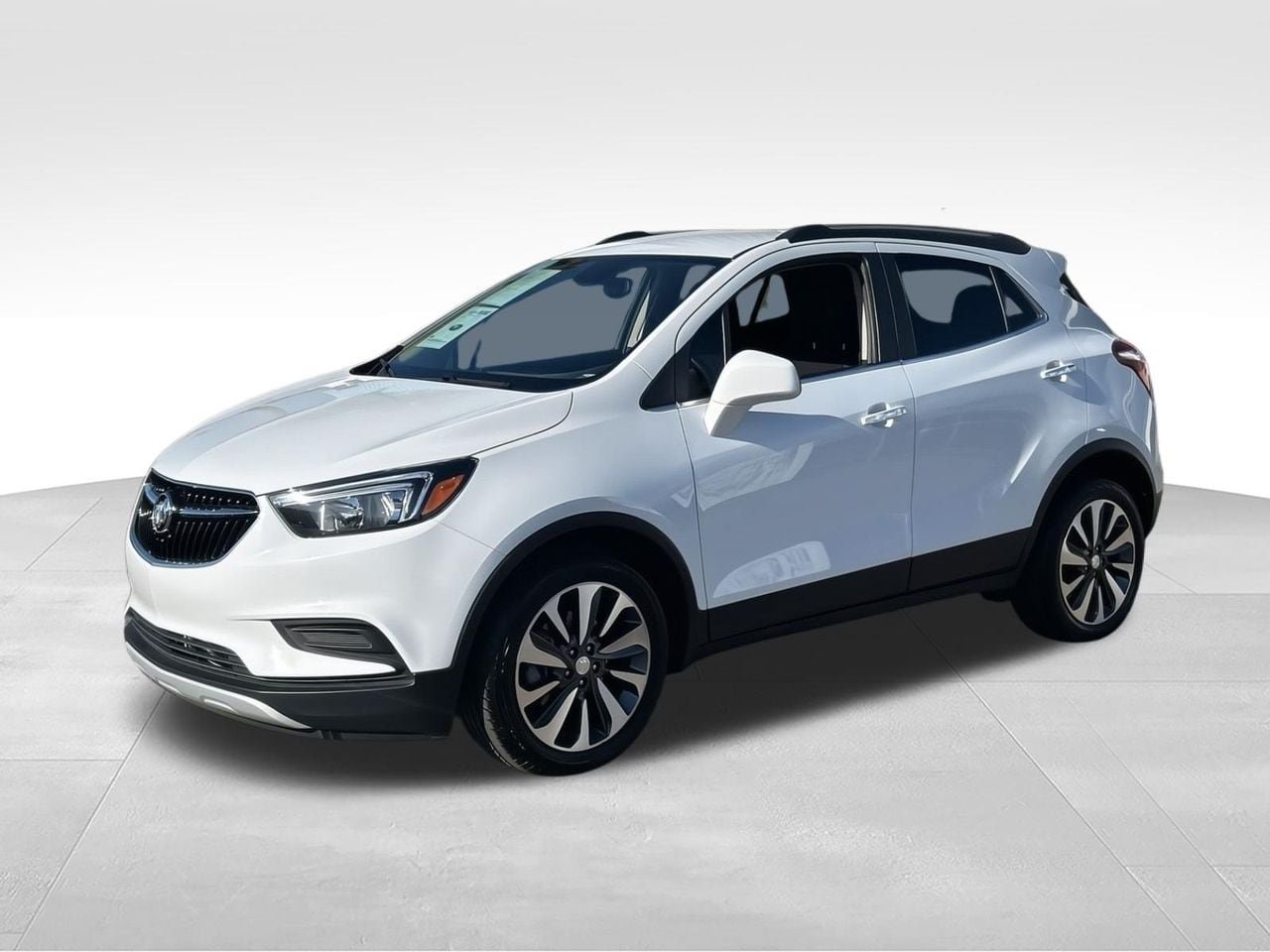 Used 2022 Buick Encore Preferred w/ Safety Package FWD image 3
