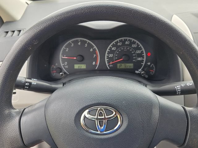 Used 2013 Toyota Corolla L FWD image 21