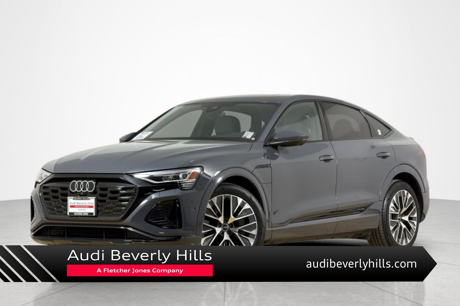 Used 2024 Audi Q8 e-tron Premium Plus AWD/4WD image 1