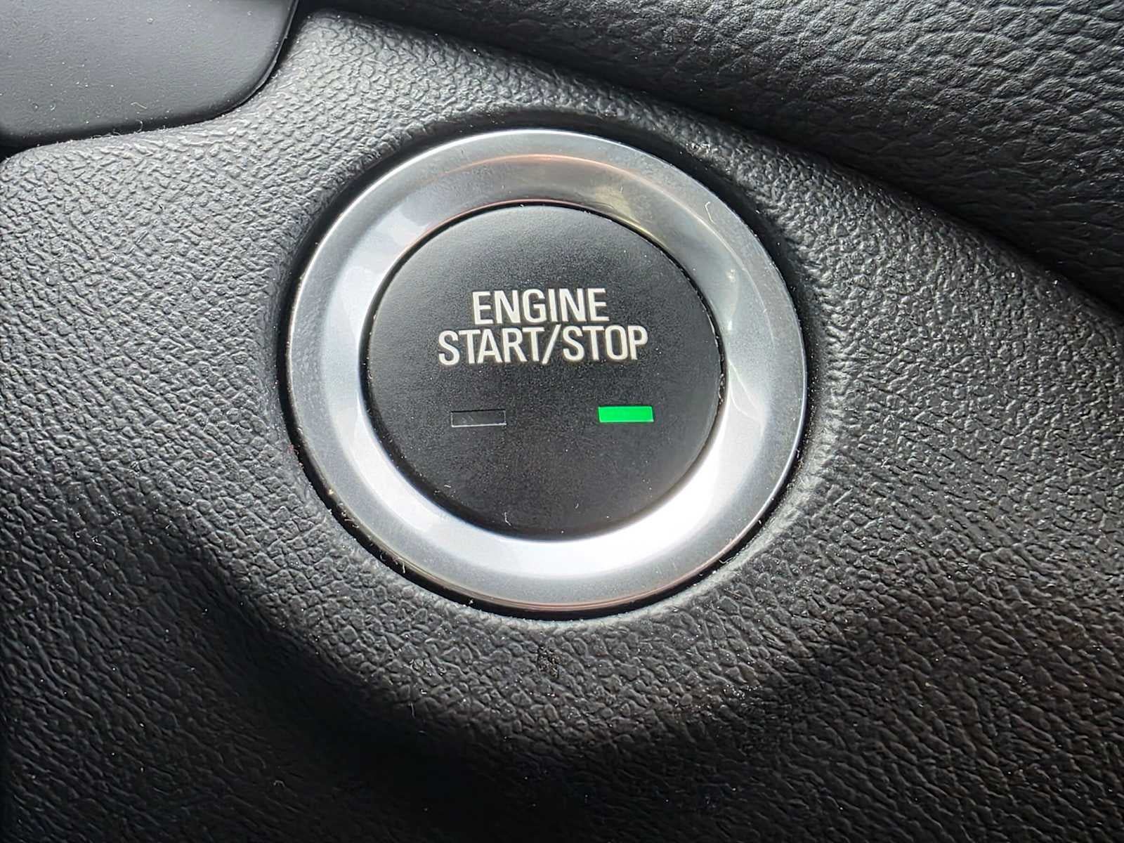 Used 2024 Chevrolet Equinox LT AWD/4WD image 32