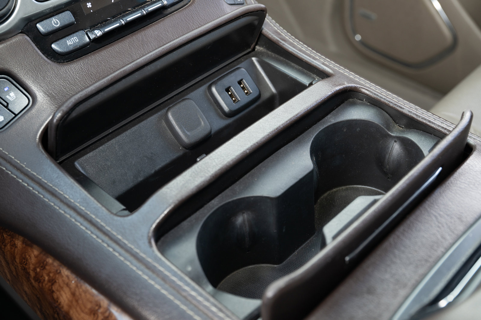 Used 2017 Chevrolet Tahoe Premier image 37