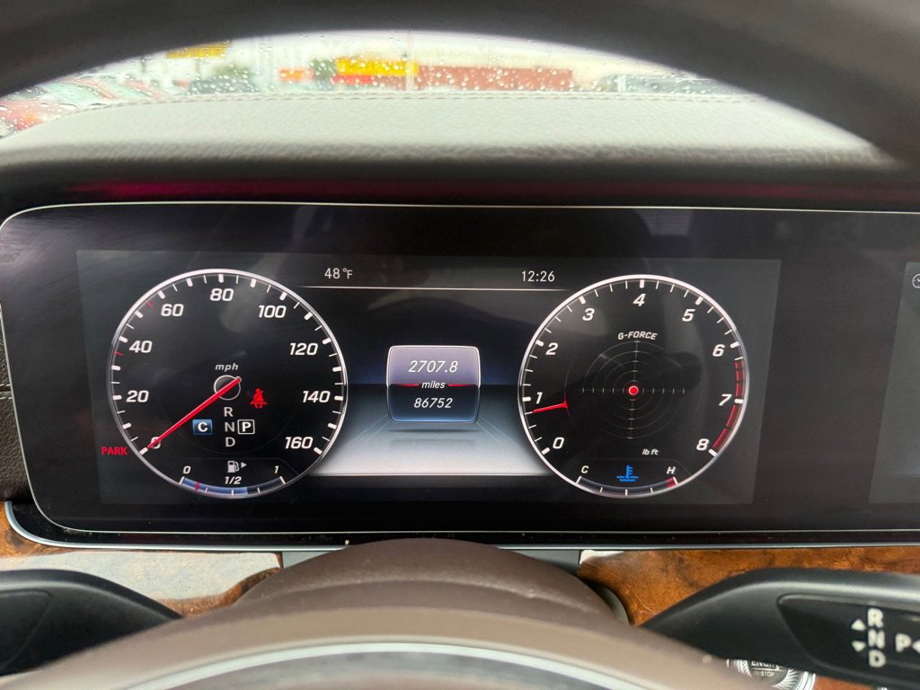 Used 2018 Mercedes-Benz E 400 4MATIC Sedan image 24