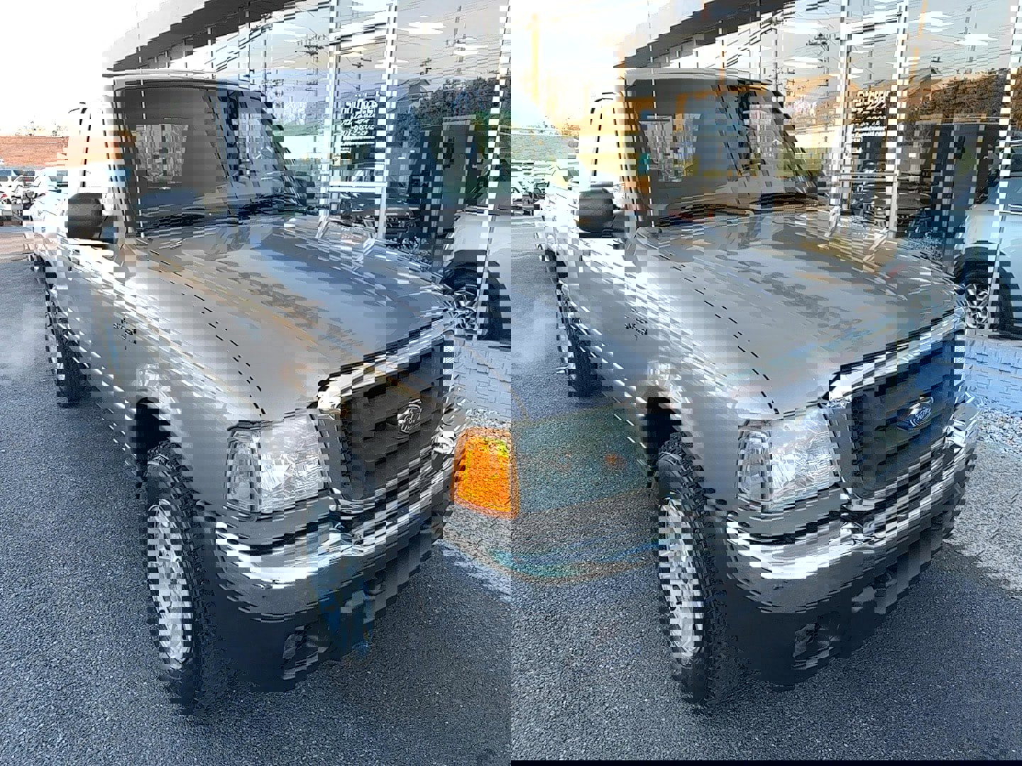 Used 2004 Ford Ranger 4x4 SuperCab image 2