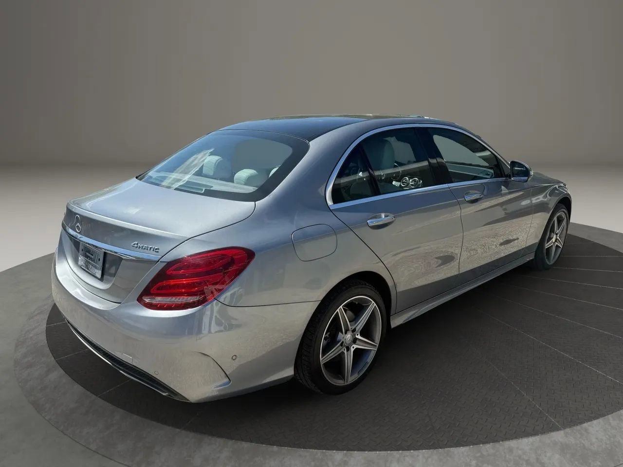 Used 2015 Mercedes-Benz C 400 4MATIC image 5