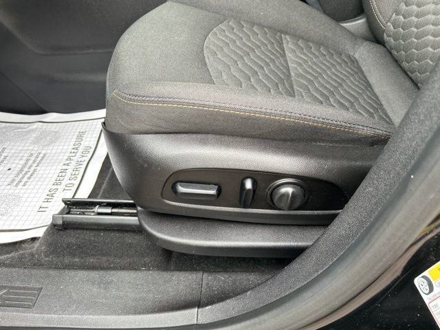 Used 2018 Chevrolet Equinox LT image 13