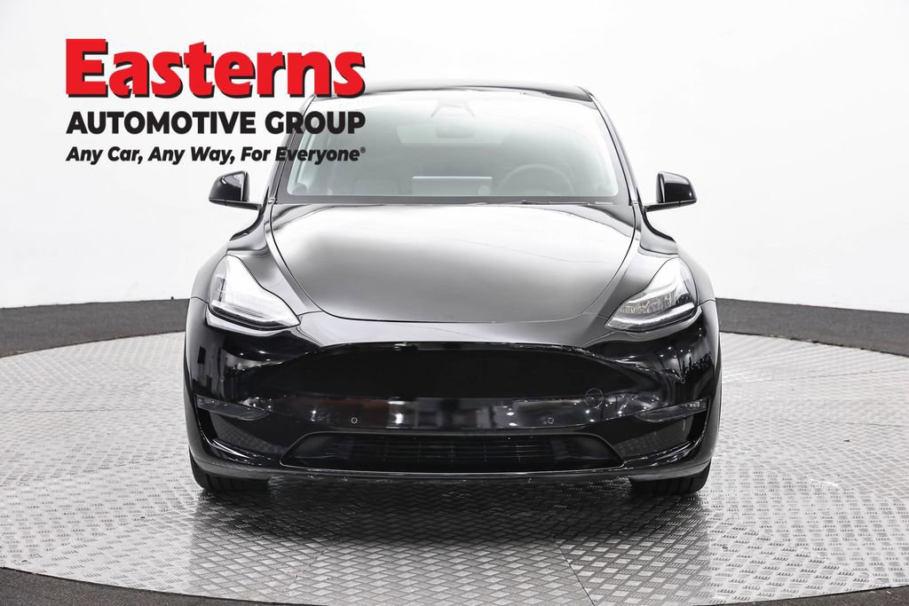 Used 2022 Tesla Model Y Long Range AWD/4WD image 2