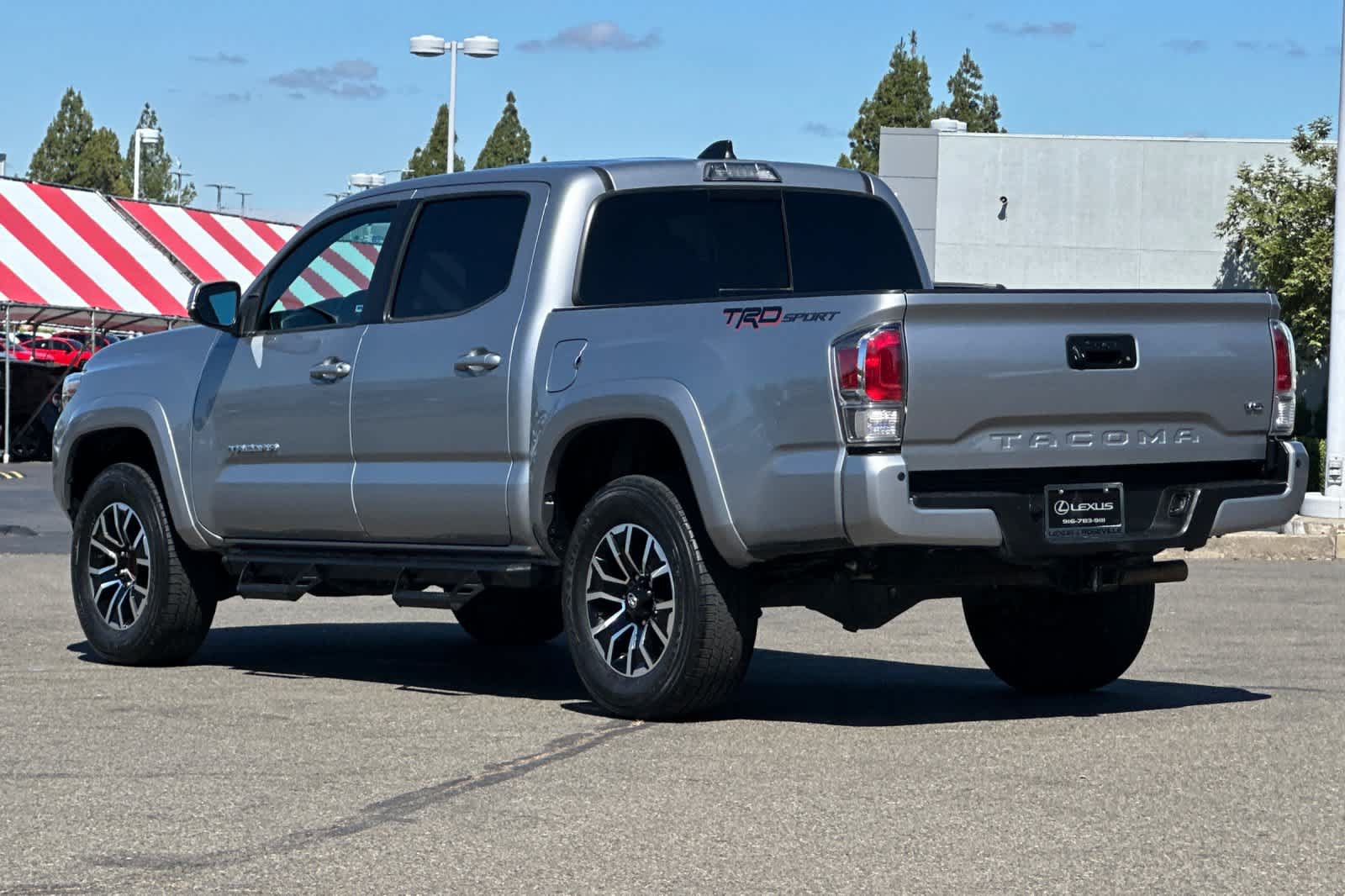 Used 2021 Toyota Tacoma TRD Sport w/ Technology Package RWD image 7