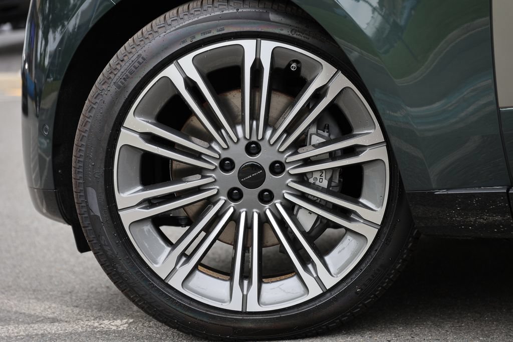 New 2026 Land Rover Range Rover SE AWD/4WD image 8