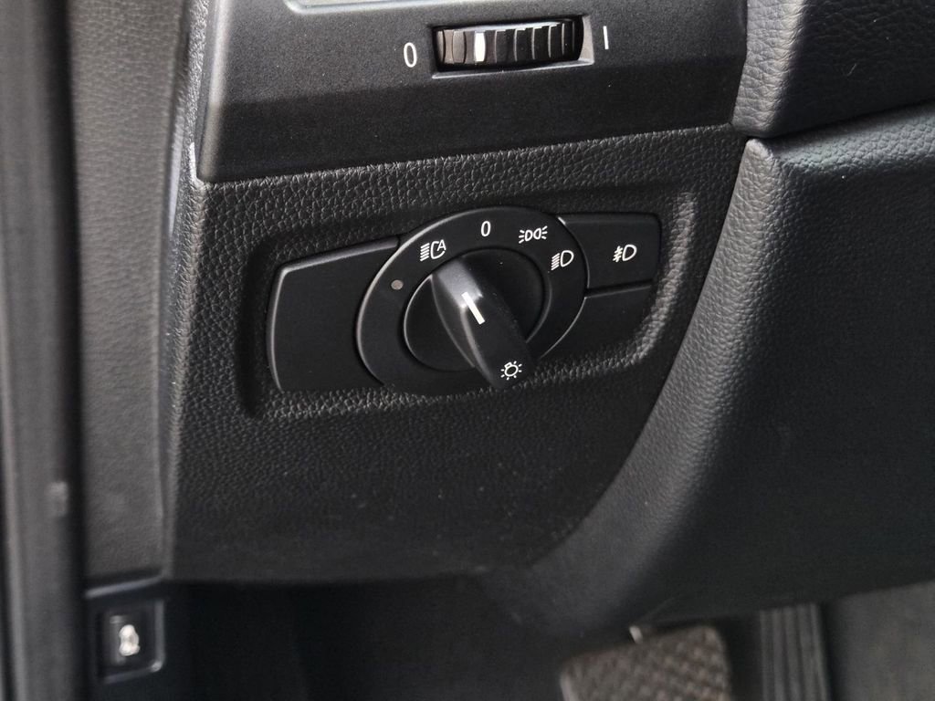 Used 2008 BMW 128i Convertible image 14