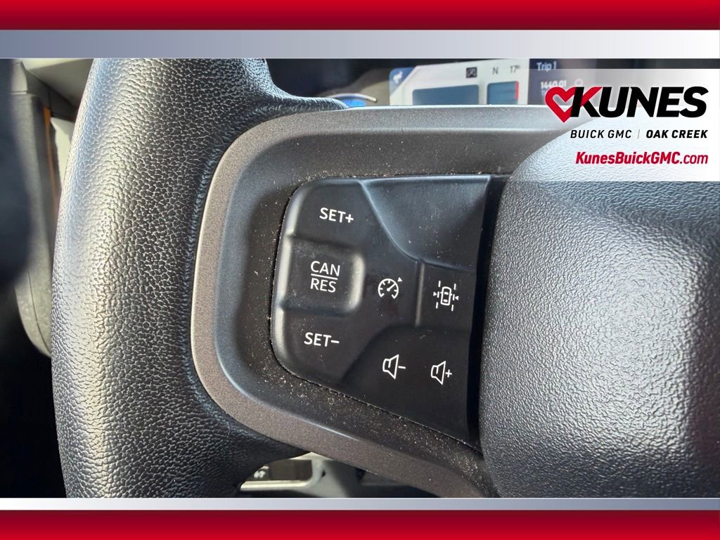 Used 2023 Ford Bronco Badlands w/ Sasquatch Package image 16