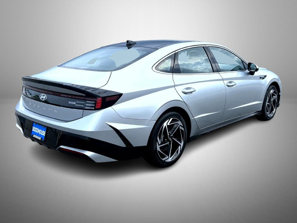 Used 2025 Hyundai Sonata SEL FWD image 5