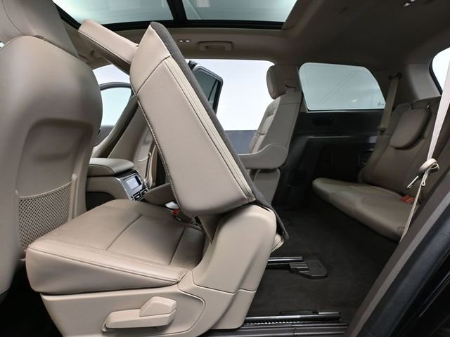 Used 2022 Lincoln Aviator Reserve w/ Elements Package Plus image 42