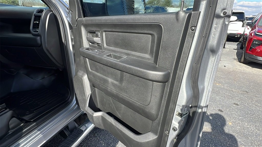 Used 2022 RAM 3500 Tradesman w/ Chrome Appearance Group image 17