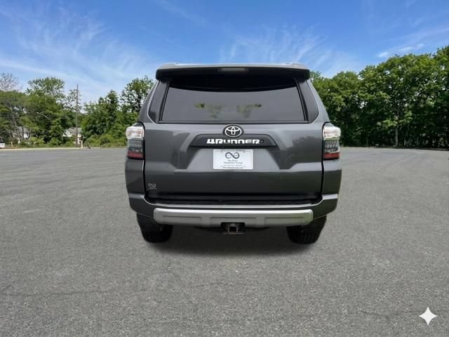 Used 2016 Toyota 4Runner Trail AWD/4WD image 7