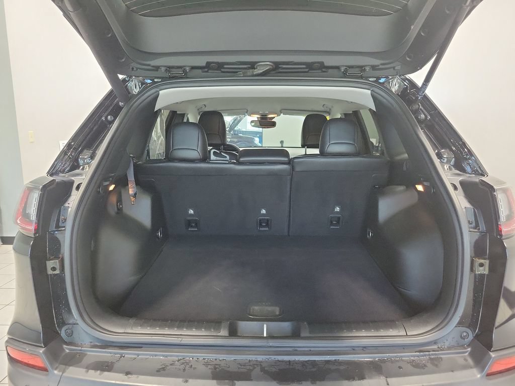 Certified 2023 Jeep Cherokee Altitude Lux AWD/4WD image 13