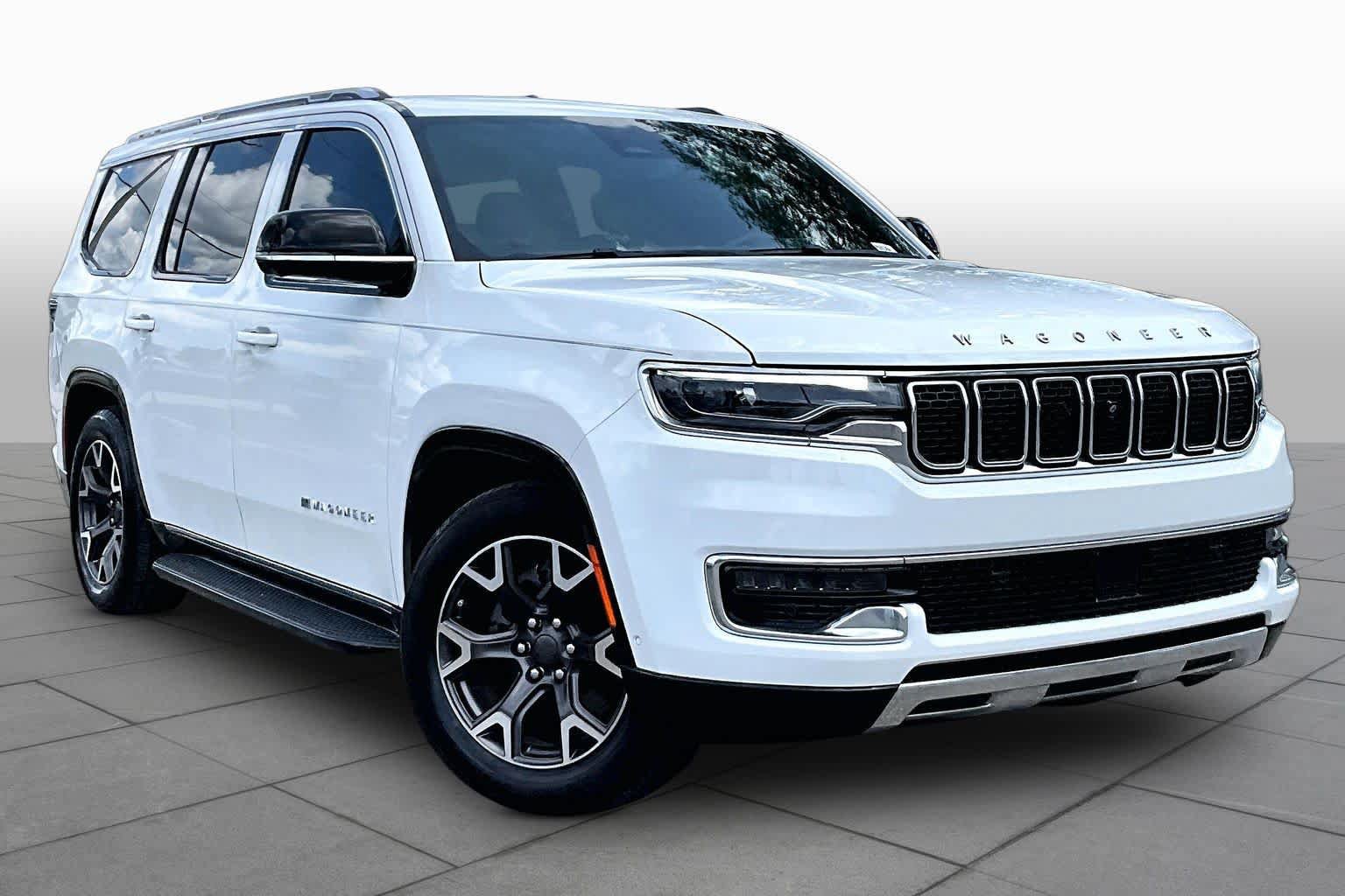 Used 2023 Jeep Wagoneer Series III w/ Convenience Group I AWD/4WD image 4