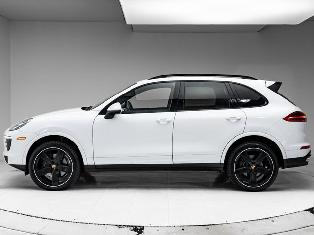 Certified 2018 Porsche Cayenne Platinum Edition AWD/4WD image 2