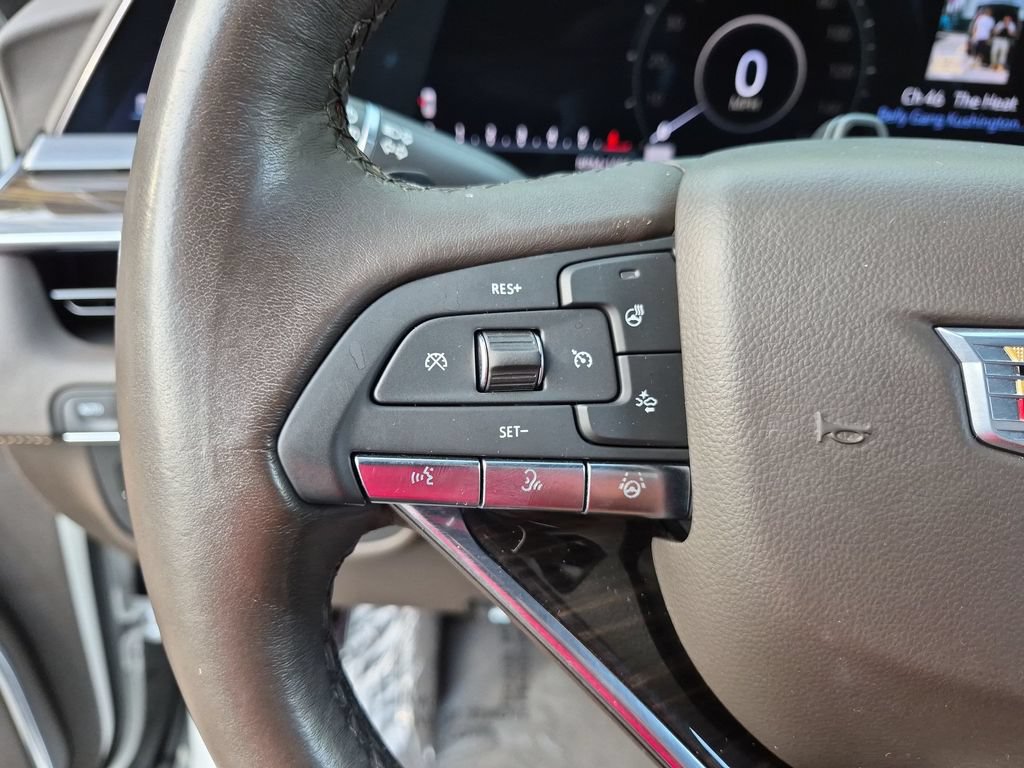 Used 2022 Cadillac Escalade Premium Luxury w/ Performance Package AWD/4WD image 17