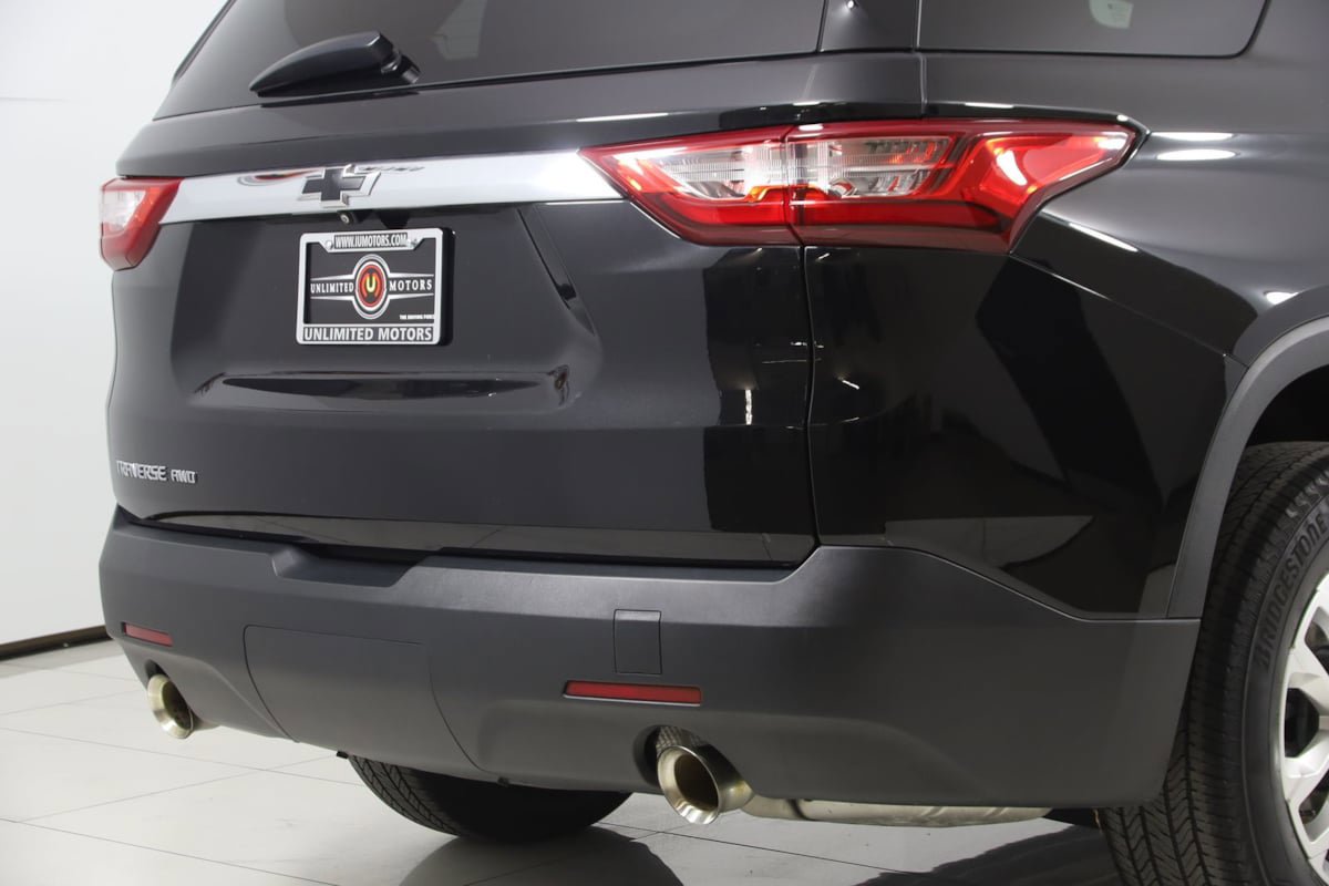 Used 2021 Chevrolet Traverse LS AWD/4WD image 39