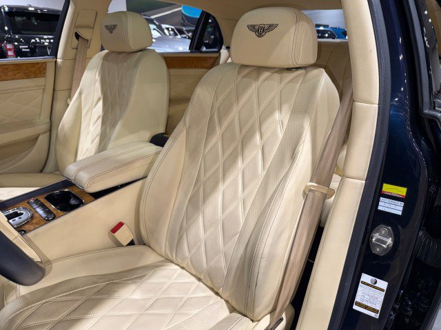 Used 2015 Bentley Flying Spur W12 image 55