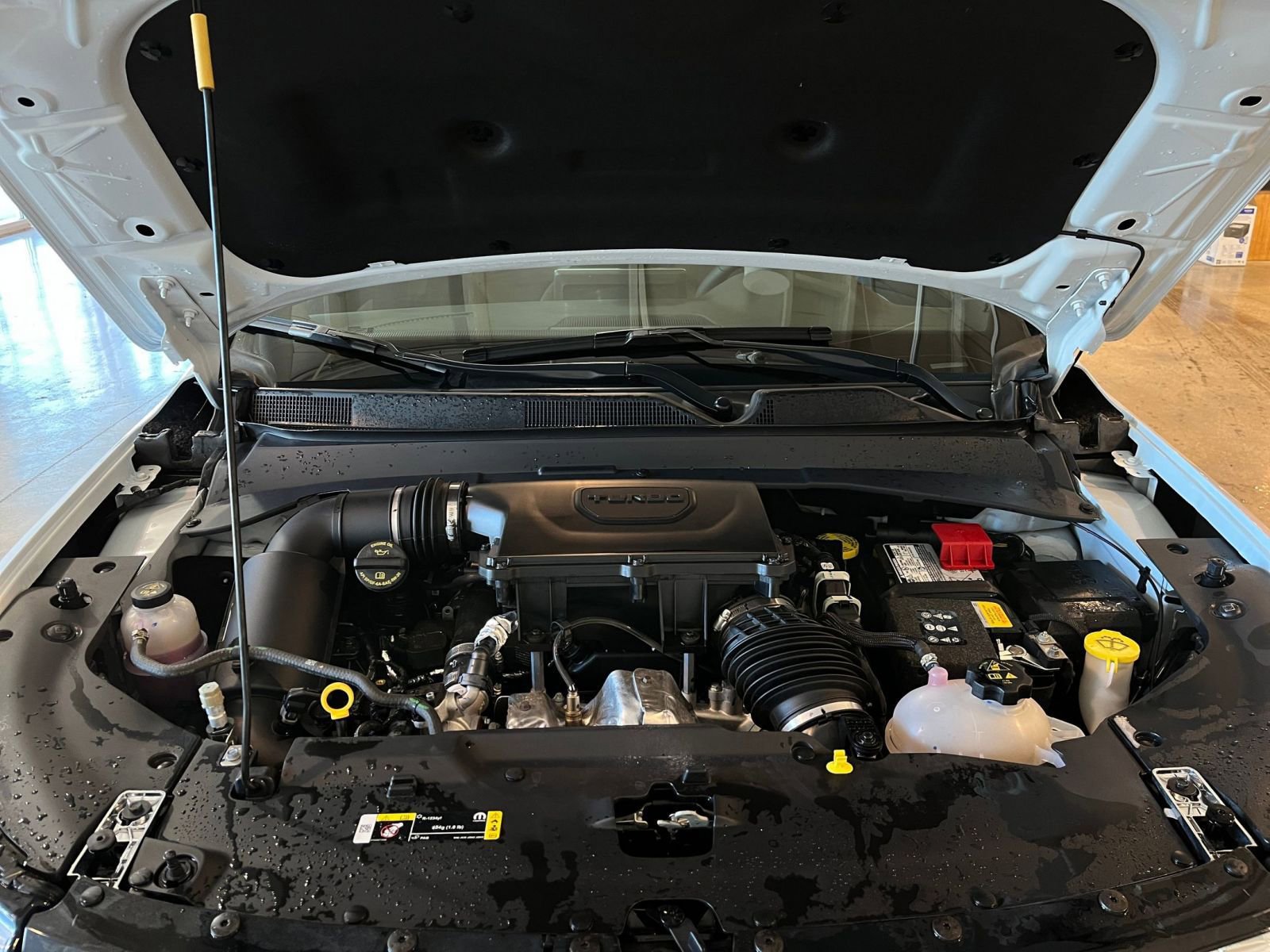 Used 2025 Jeep Compass Limited image 32