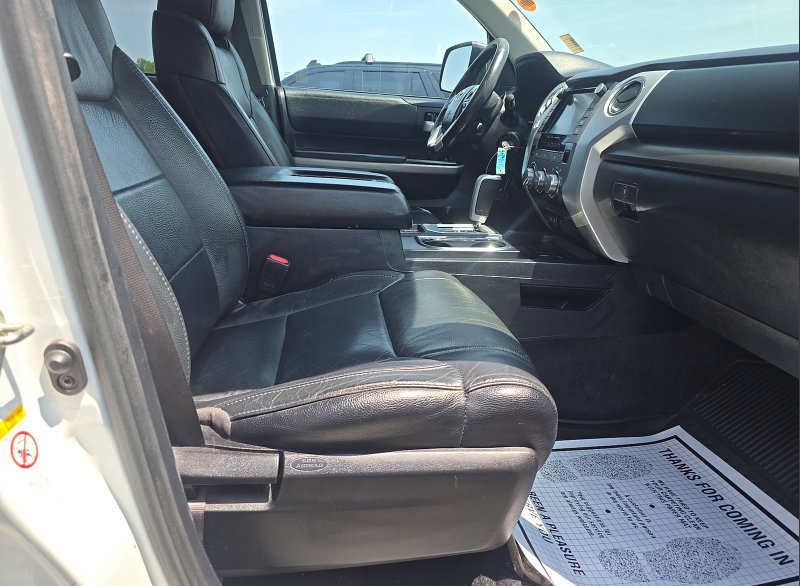 Used 2020 Toyota Tundra SR5 w/ SR5 Leather Package RWD image 12