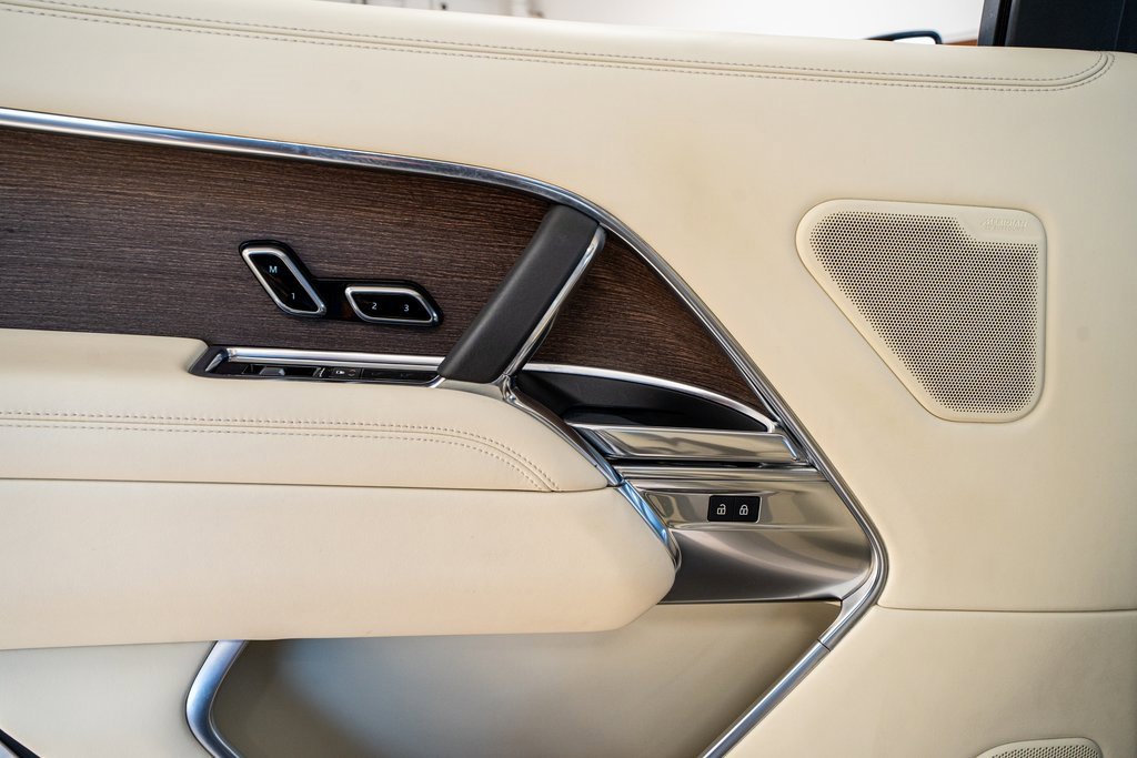 Used 2023 Land Rover Range Rover Long Wheelbase SE image 53