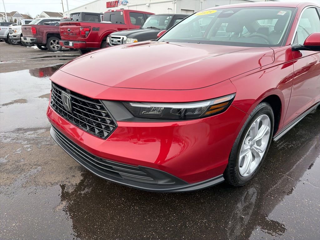 Used 2025 Honda Accord LX image 11