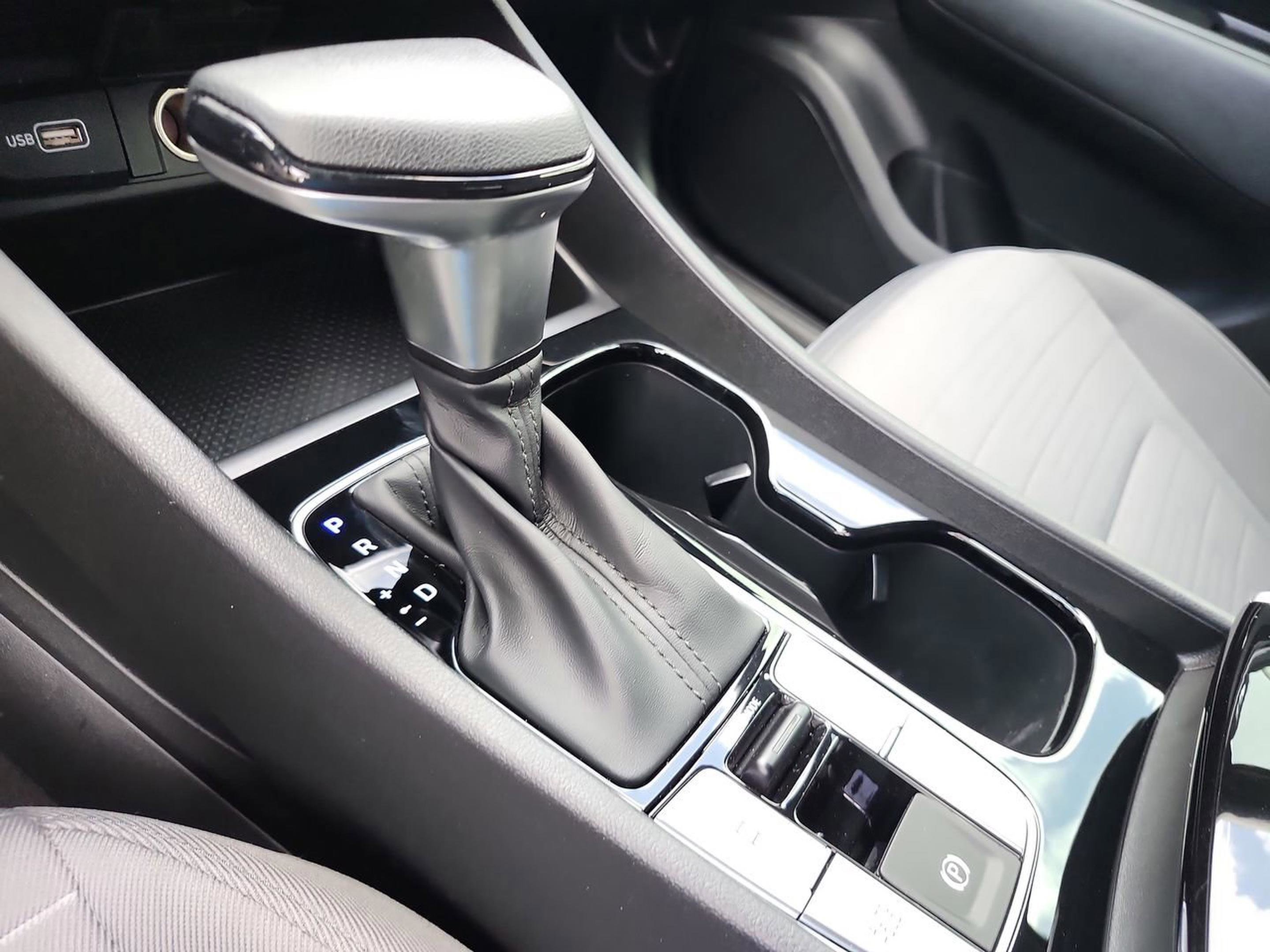 Certified 2024 Hyundai Santa Cruz SE image 14