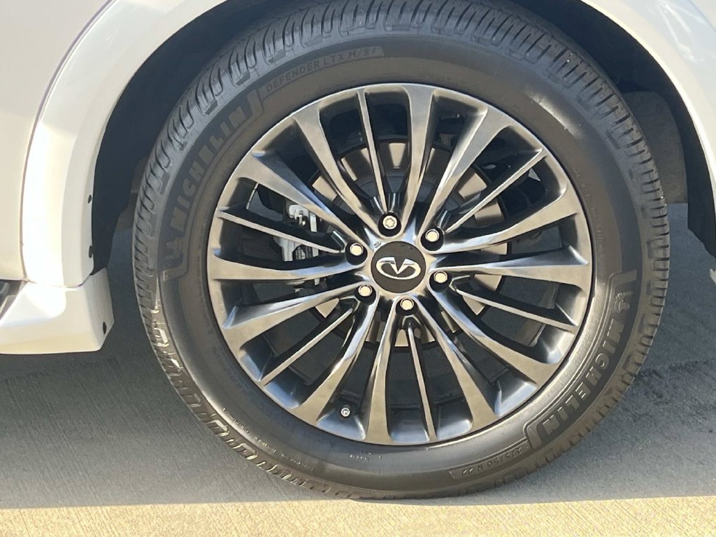 Used 2021 INFINITI QX80 Premium Select w/ All-Season Package RWD image 11