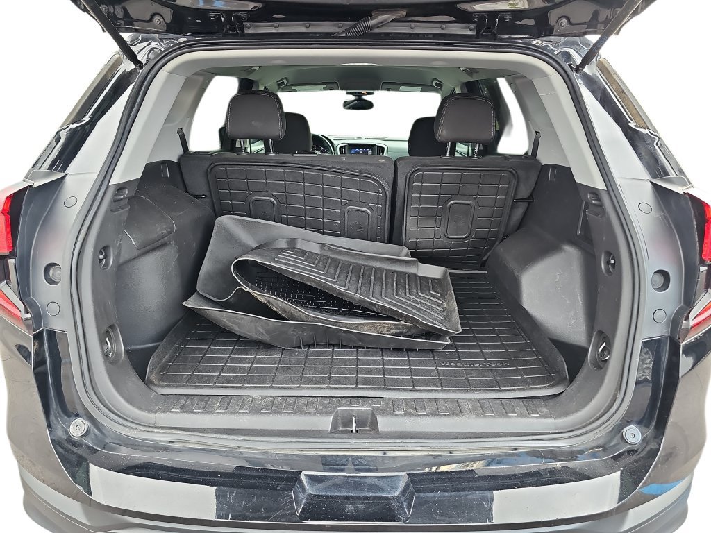 Used 2022 GMC Terrain SLE w/ Driver Convenience Package FWD image 29
