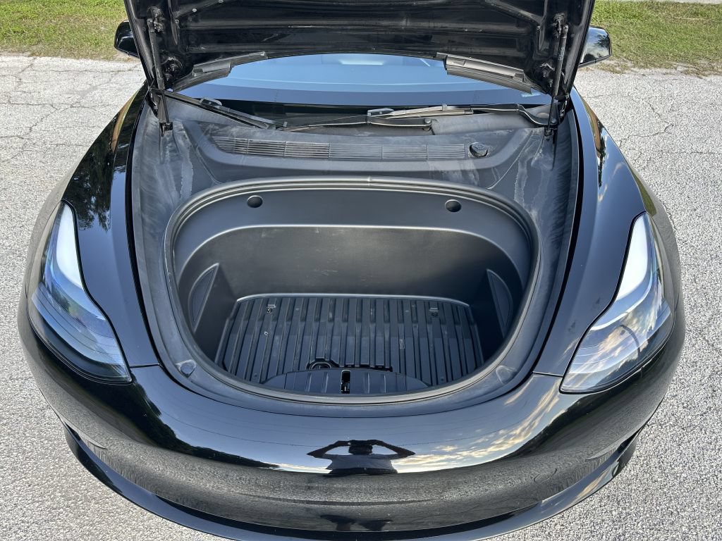 Used 2023 Tesla Model 3 Standard Range RWD image 4