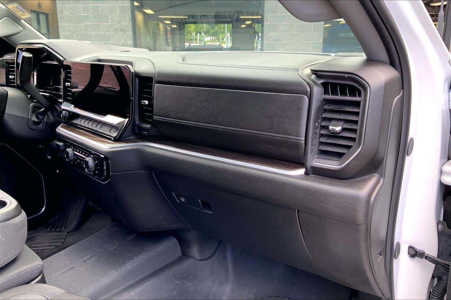 Used 2025 Chevrolet Silverado 2500 LT AWD/4WD image 16