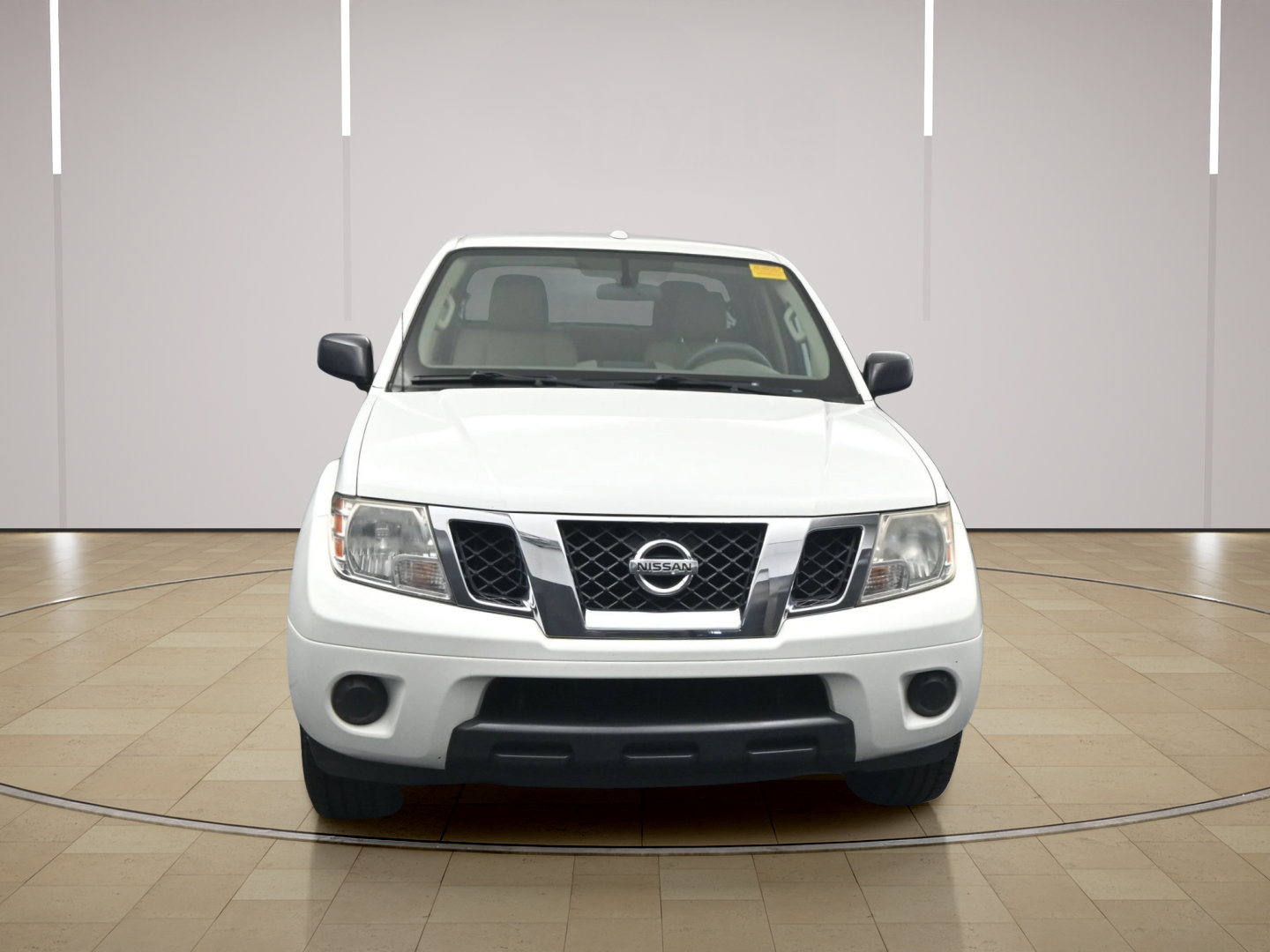 Used 2014 Nissan Frontier SV RWD image 2