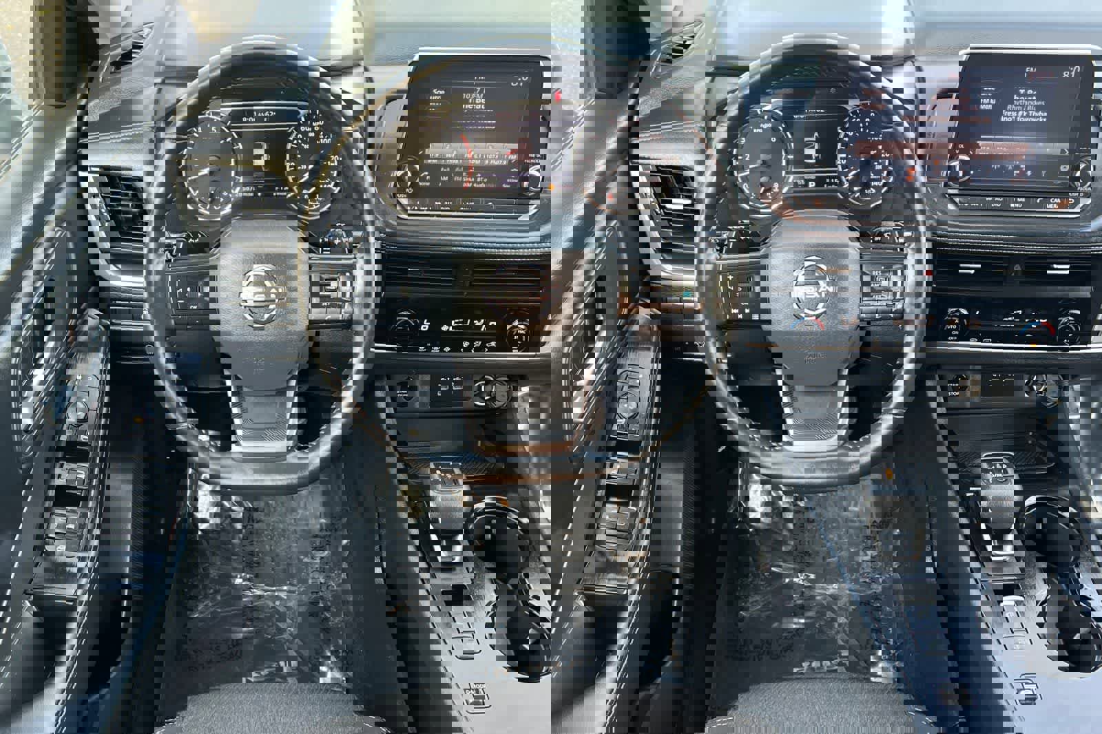 Certified 2025 Nissan Rogue SV image 16