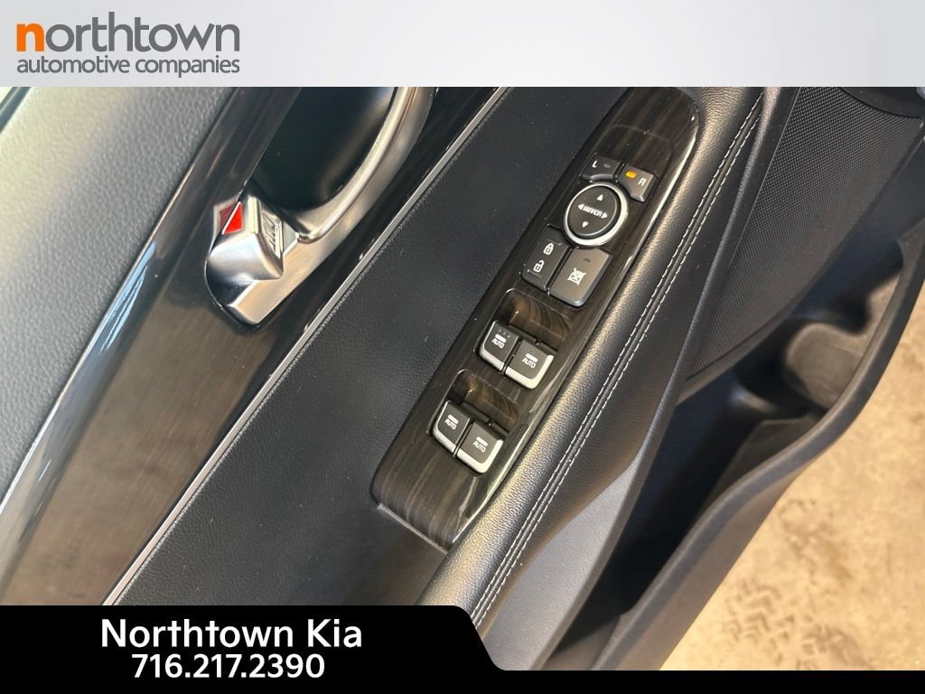 Used 2020 Kia Sorento LX FWD image 22