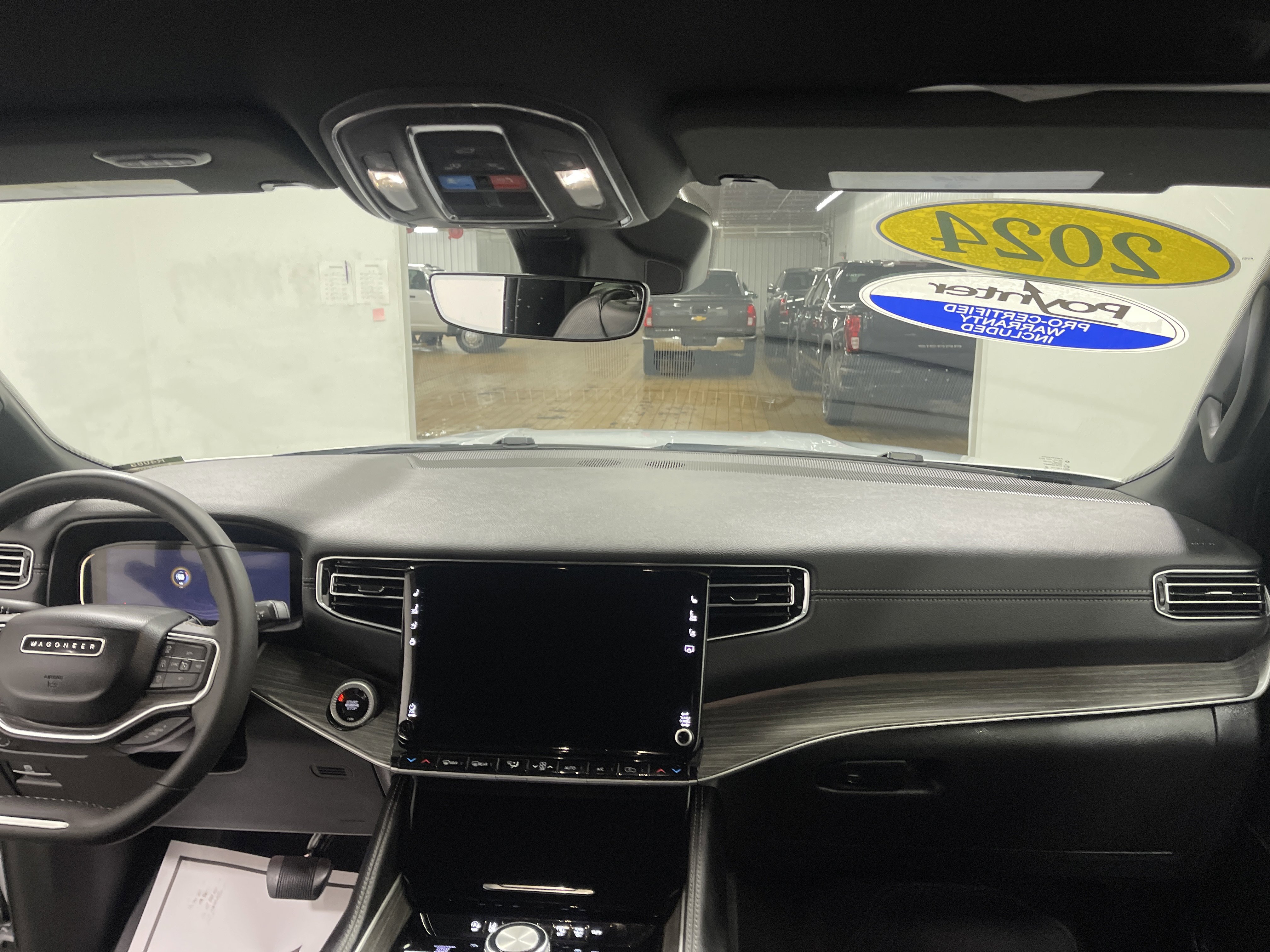 Used 2024 Jeep Wagoneer L Series II w/ Flexible Seating Group image 23