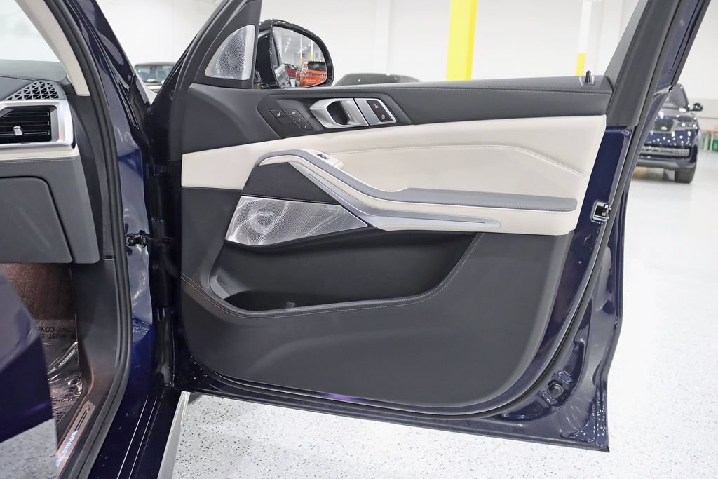 Used 2026 BMW ALPINA XB7 AWD/4WD image 44