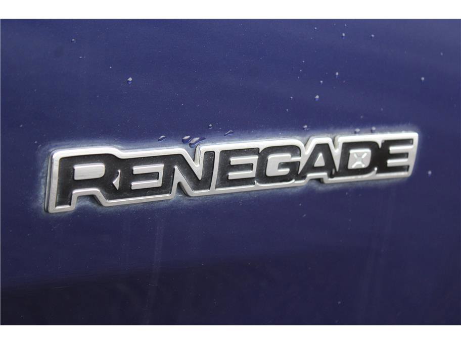 Used 2017 Jeep Renegade Latitude image 31