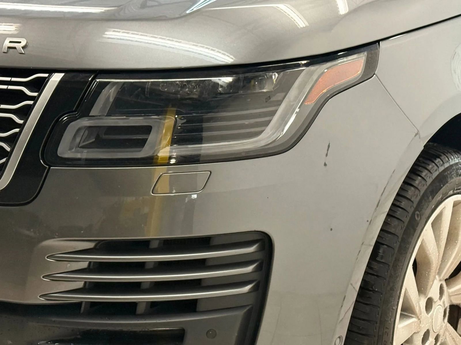 Used 2019 Land Rover Range Rover HSE AWD/4WD image 4