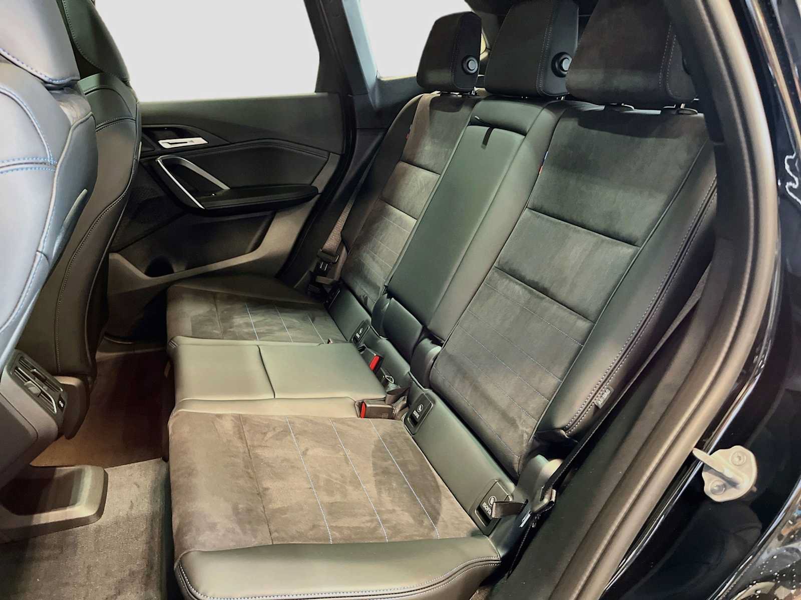 New 2027 BMW X1 xDrive28i AWD/4WD image 17