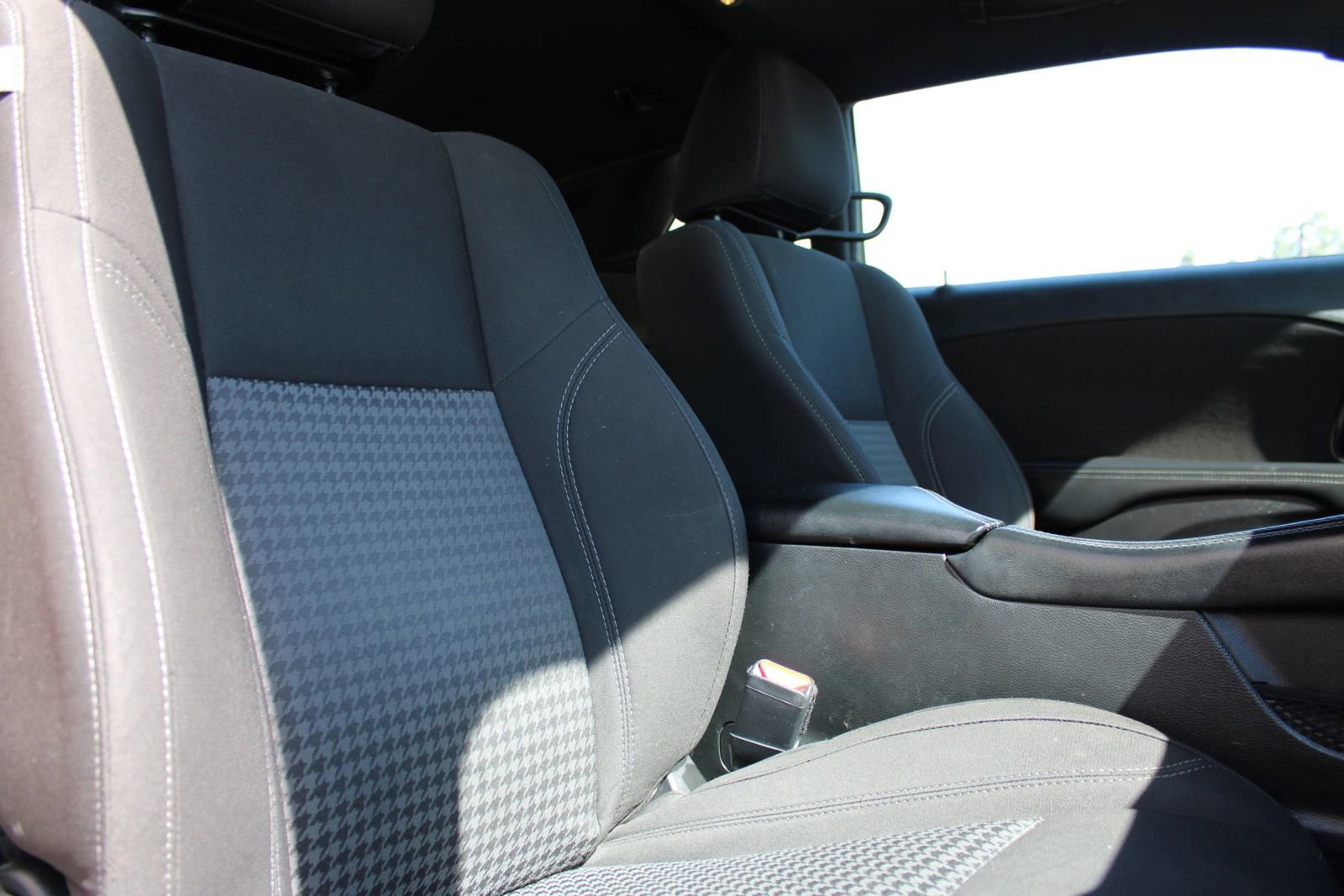 Used 2022 Dodge Challenger SXT w/ Blacktop Package image 10