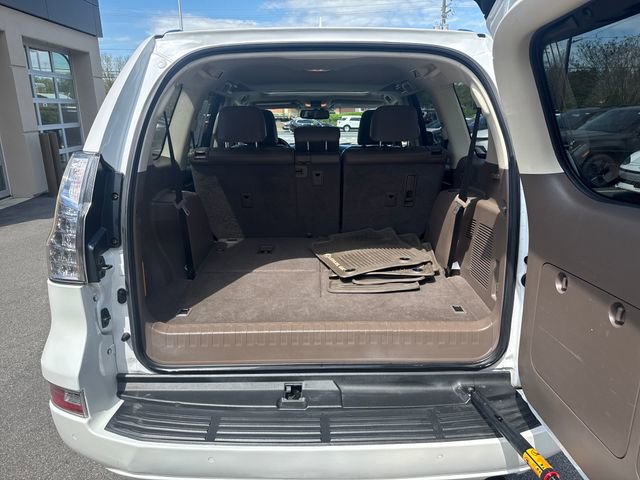 Used 2017 Lexus GX 460 Premium w/ Premium Package AWD/4WD image 23