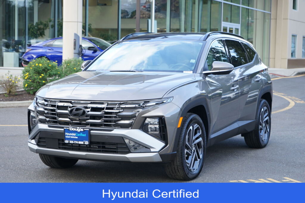 Certified 2025 Hyundai Tucson Limited AWD/4WD image 1
